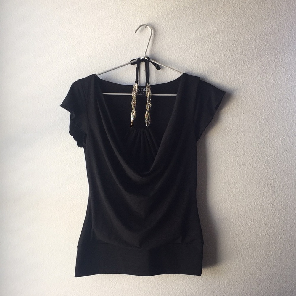 Black blouse with pretty halter fits Sm